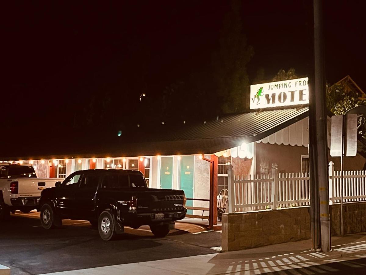 Jumping Frog Motel Анджелс-Кэмп Экстерьер фото
