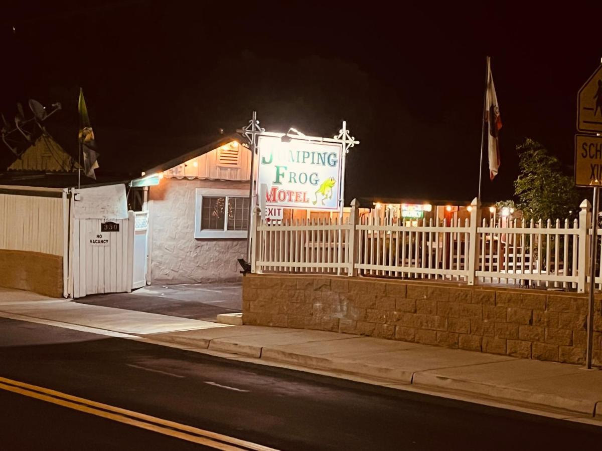Jumping Frog Motel Анджелс-Кэмп Экстерьер фото