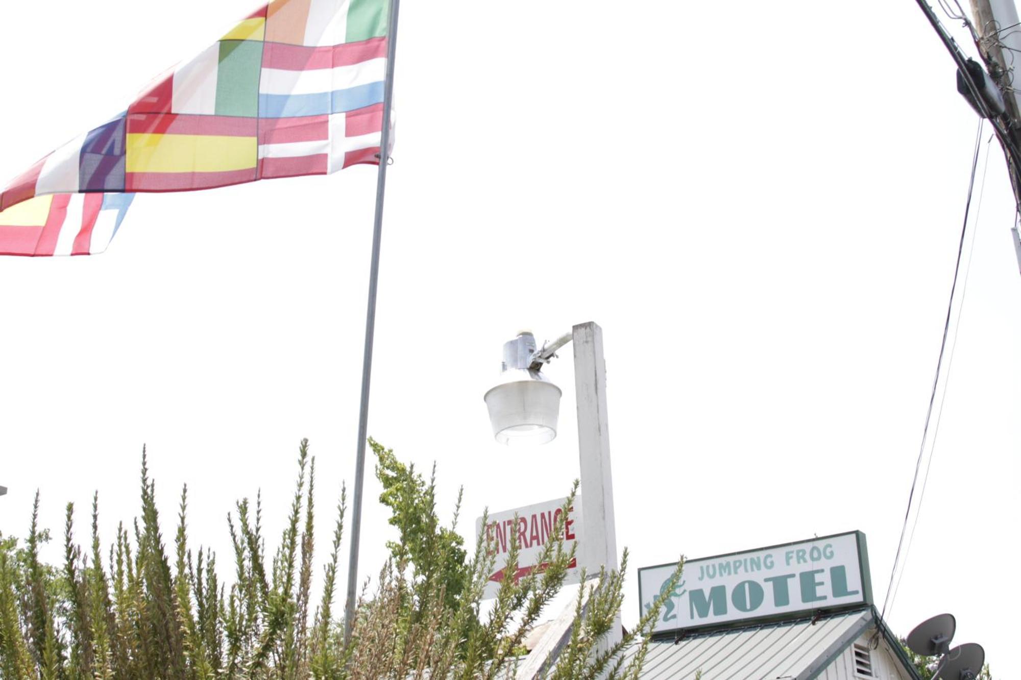Jumping Frog Motel Анджелс-Кэмп Экстерьер фото